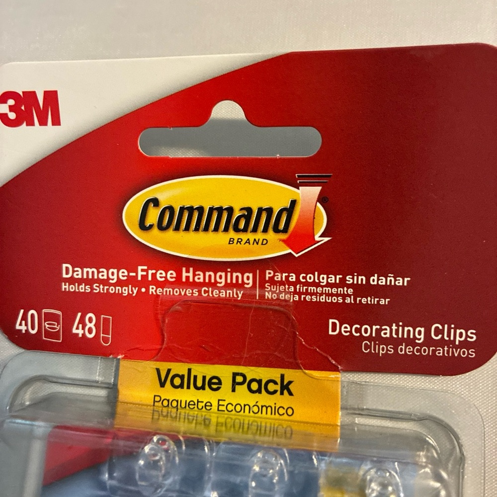3M Command Decorating Clips Value Pack - Picture 3 of 4